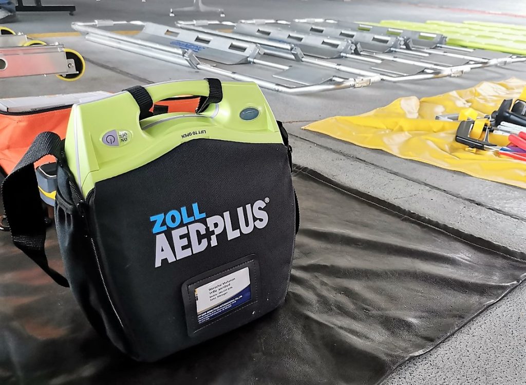 AED ZOLL PLUS by Skt Security